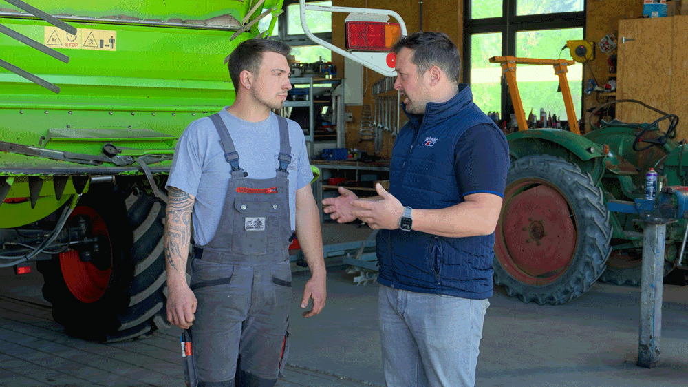 Vorerntecheck am Mähdrescher: Riemen und Technik im Blick