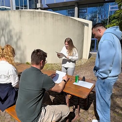 Für die Auszubildenden aus dem Jahrgang 2022 neigt sich die Ausbildung langsam dem Ende zu. 
Gemeinsam wurde beim Azubi...