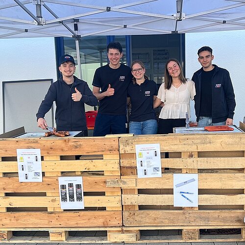 Unsere Auszubildenden am Standort in Ulm organisieren jedes Jahr Grillevents für unsere Kunden. 😍 Neulich fand wieder...